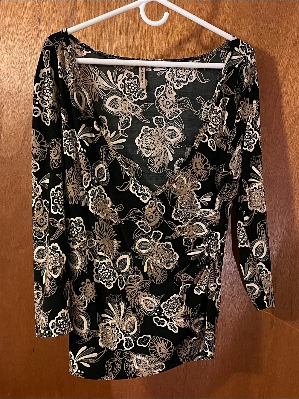 Susan Lawrence Black Floral Wrap-Style Tunic with Cream Print Size XL